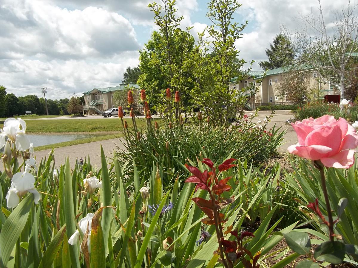 Fairway Suites At The Peak French Creek Exteriér fotografie