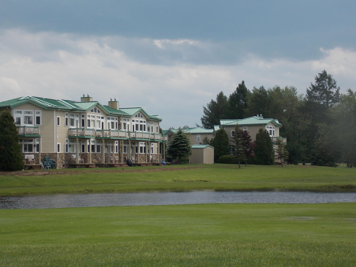 Fairway Suites At The Peak French Creek Exteriér fotografie