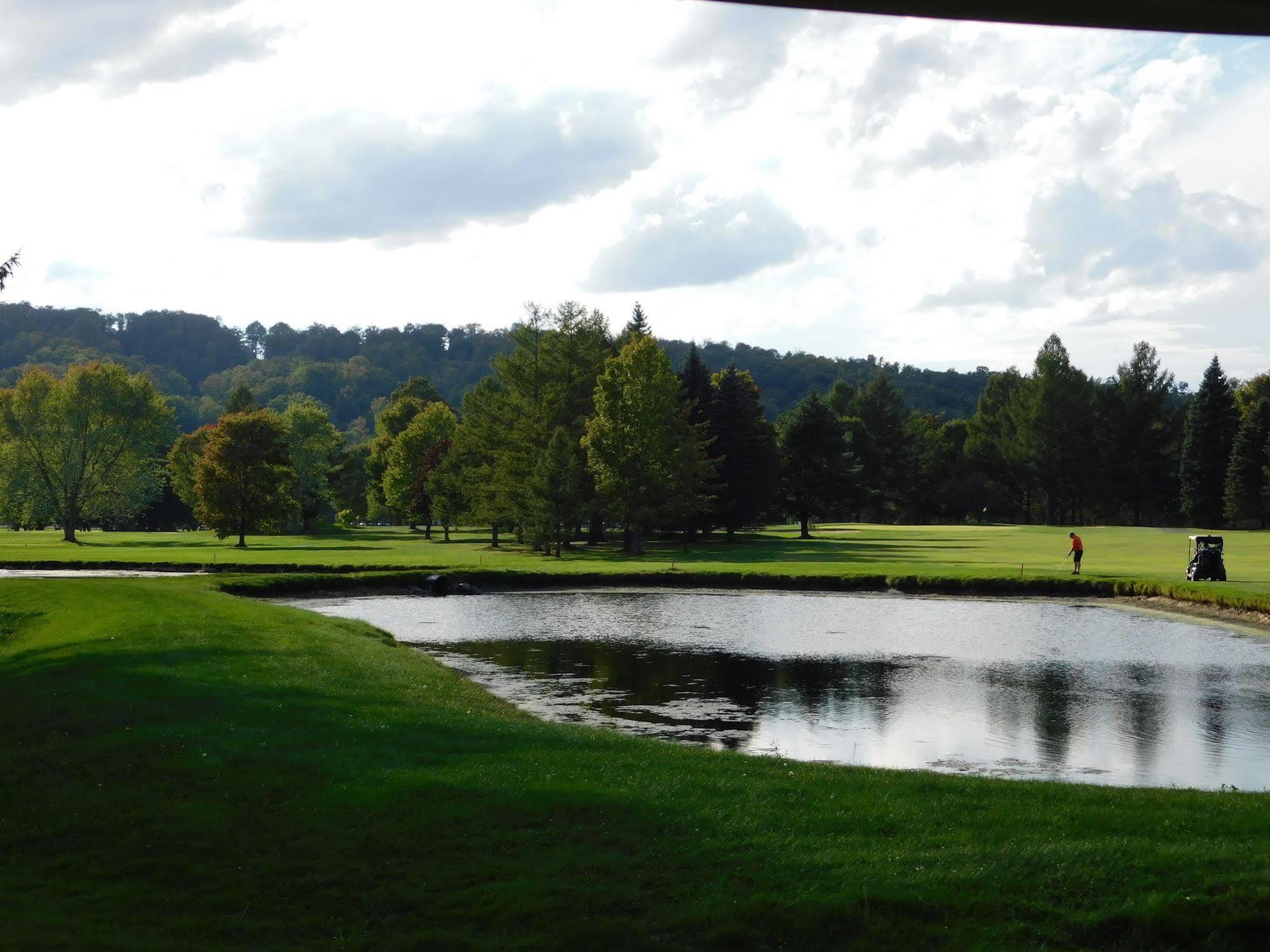 Fairway Suites At The Peak French Creek Exteriér fotografie